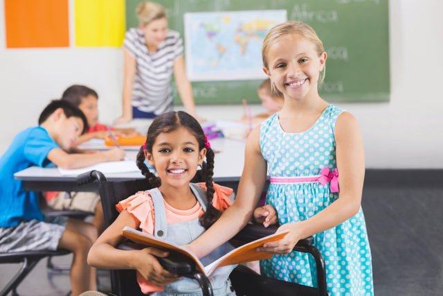 Christelle Carcone, candidate à la mairie du Plessis-Robinson souhaite créer un référent pour aider les parents d'un enfant handicapé